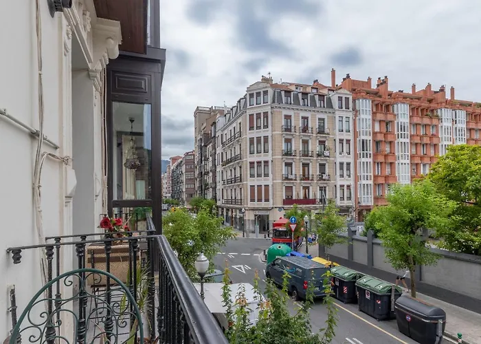 Bilbao Arte III By Aston Rentals