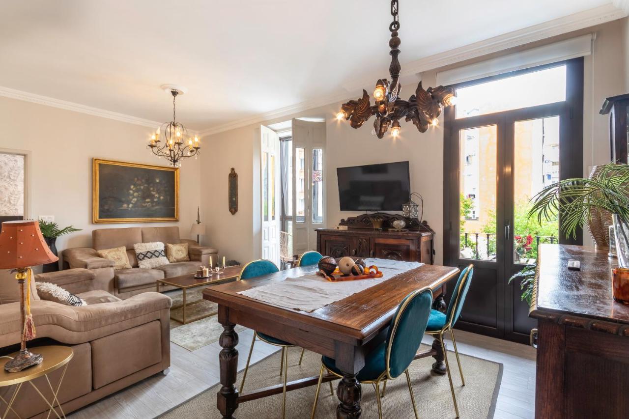 Arte Iii By Aston Apartament